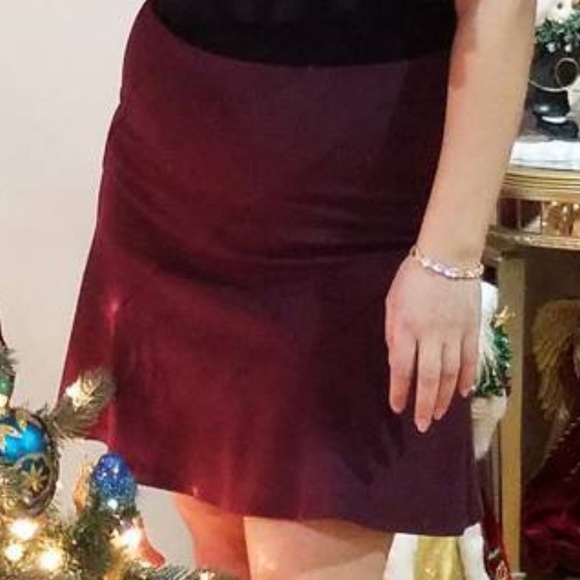 Berry color skirt - Picture 5 of 5